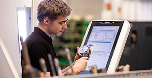 Ausbildung bei Speck - Fachkraft für Metalltechnik