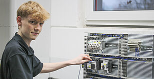 Ausbildung bei Speck - Elektroniker*in für Betriebstechnik